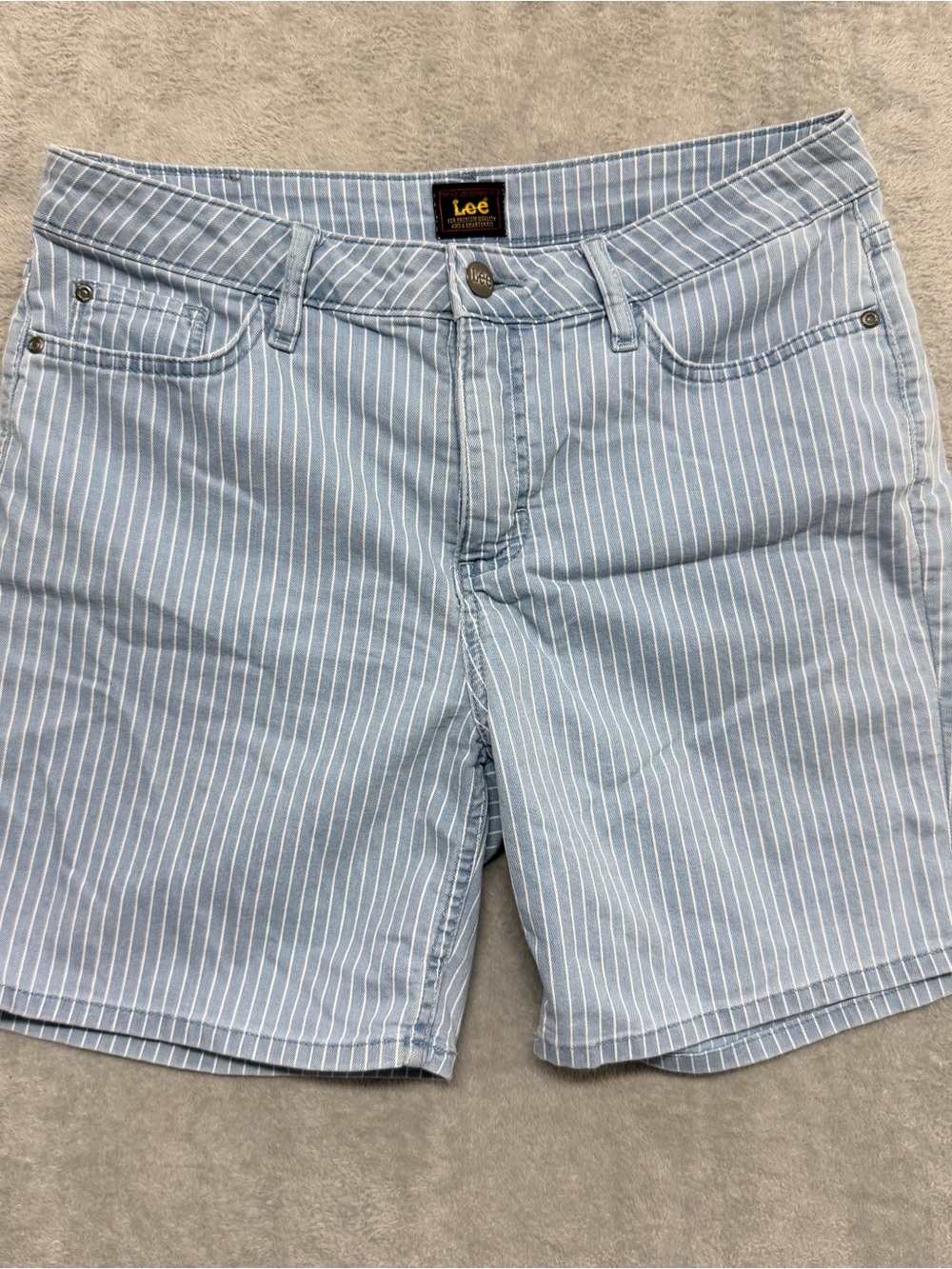 Lee Womens 12M Blue White Railroad Stripe Denim Bermuda Shorts Stretch Pinstripe